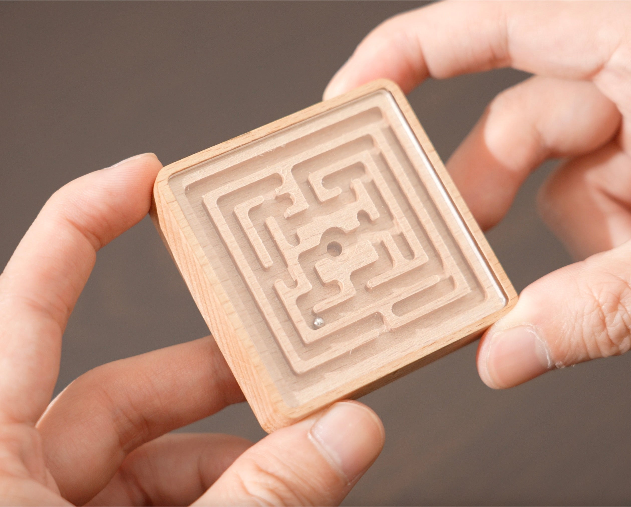 Wood maze made by Genmitsu CNC Router Cubiko