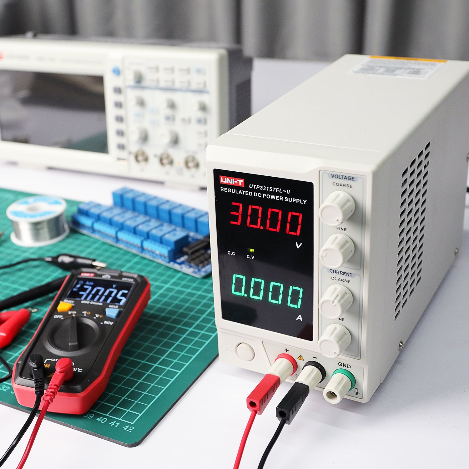 UNI-T UTP3315TFL-II DC Power Supply - Thumbnail 2