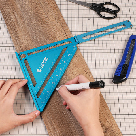 [Discontinued] Folding Triangle Ruler, 6 Inch Rafter Square Layout Tool